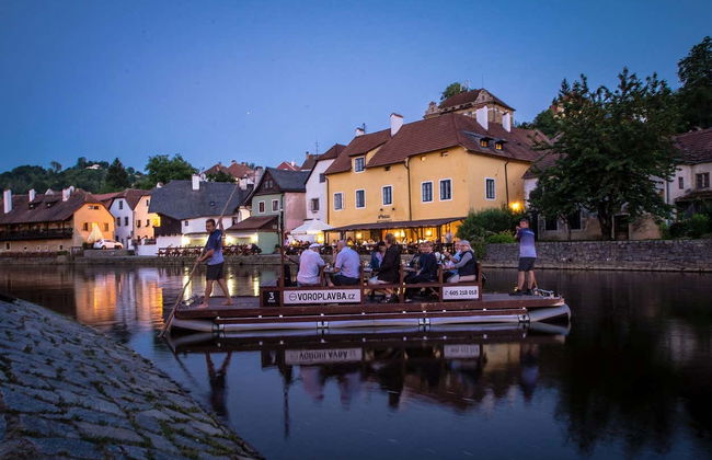 Giro in barca tradizionale a Český Krumlov - Foto 2