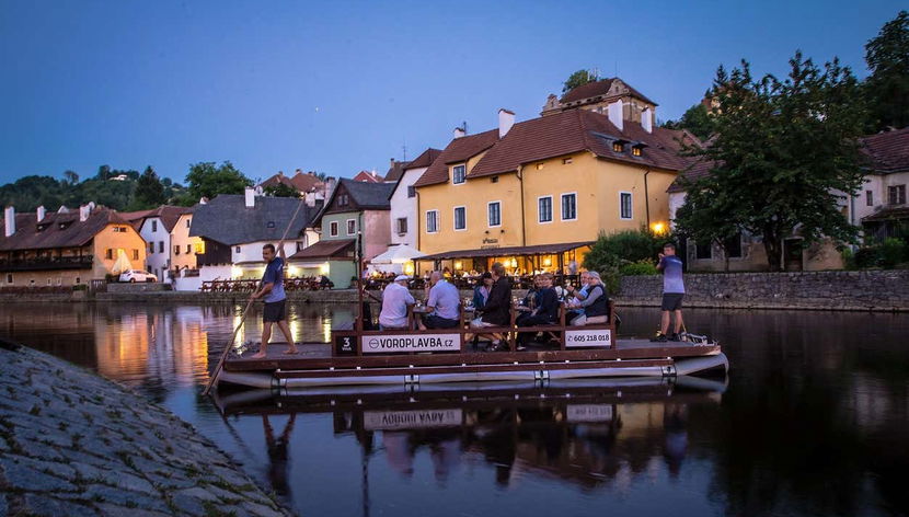 Durante il giro in barca tradizionale
