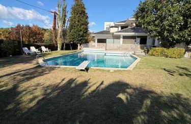 Apartamento con piscina cerca de Barcelona - Photo 1