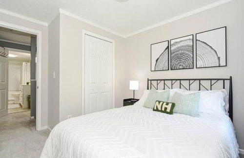 *NEW* Beautiful 3 floor Townhome with Sauna - Foto 20