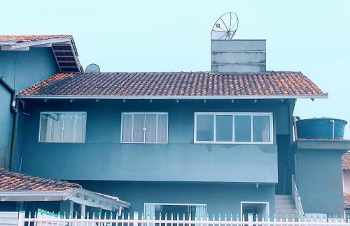 Apto com churrasqueira 500m do mar com vista da salaSacada para horizonte - Foto 26