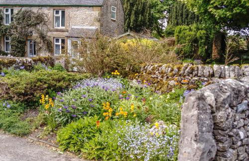 Church View - Photo 1