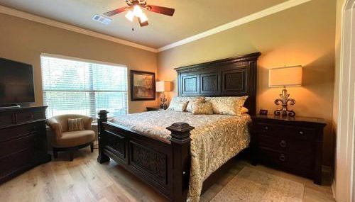 King Suite, 2 Bed 2 Bath, Sleeps 6 - Foto 4