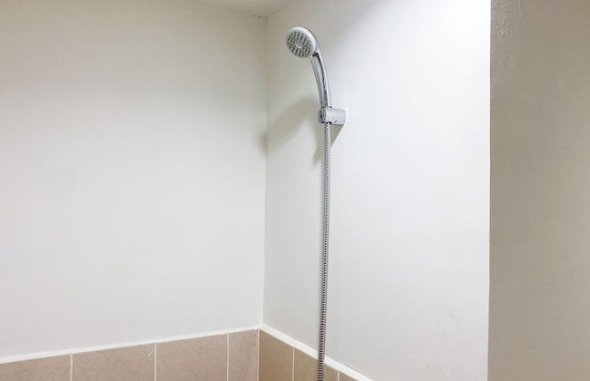 Comfy Stay 2BR at Podomoro Golf View Apartment - Foto 17