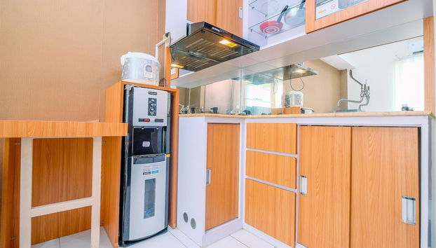 Minimalist 1BR with Extra Room Podomoro Golf View Apartment - Photo 5, Cuisine privée