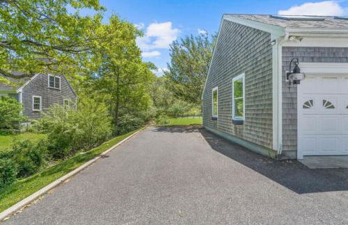 Bright and Cozy with Patio Grill and near the Beach and Golf - Photo 27