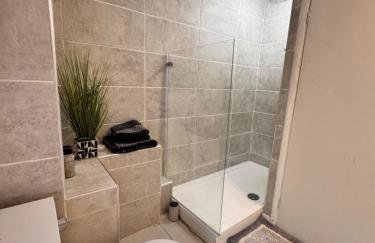 Best Deal 1 Bed Apartment 5 minutes from Bedford - Foto 5