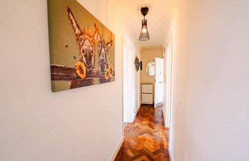 Spacious 2BR 1Bath with Free Street Parking & Close to Roath Park Landmark - Foto 8