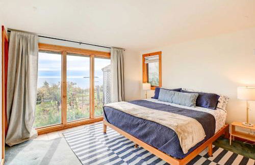 Serene Jonesport Escape Deck with Water Views! - Photo 11