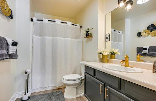 Deck and Mountain Views Cedar City Family Home! - Foto 9