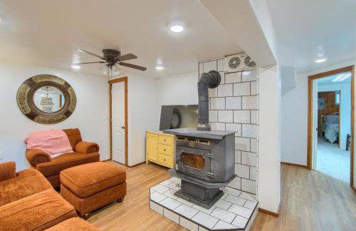 Group Getaway w/ Mtn Views: Home in Circleville! - Foto 18