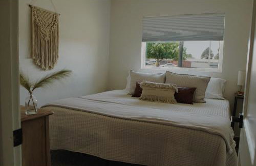 The White House, A Unique ABQ Stay in Central Location near Uptown - Foto 30