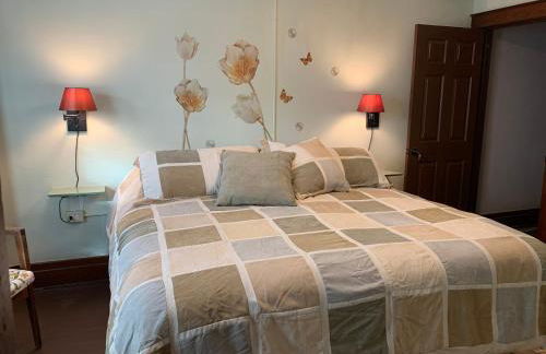 Red Brick Inn - Walk to the Falls, the Casino and all Downtown Restaurants - Photo 17