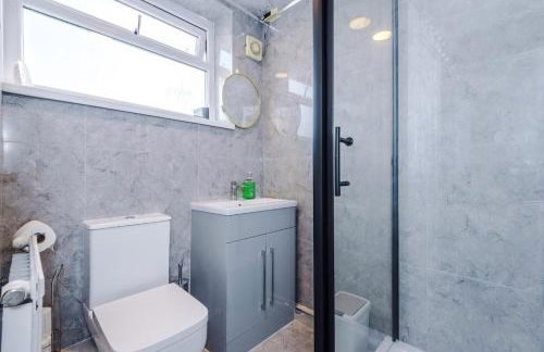 Pearl Reside - Sleeps 5, Free Parking & 5 Mins Manchester Centre - Foto 13