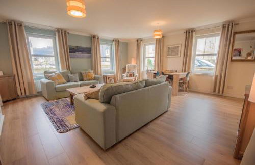 Marina View Apartment - Photo 29