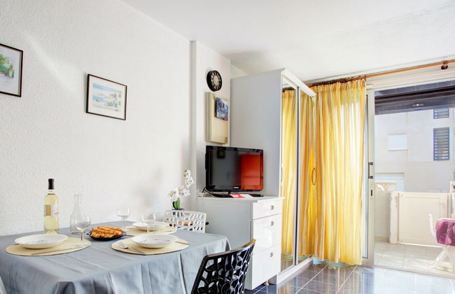 1 bedroom Apartment in Saint-Cyprien with terrace - Photo 12