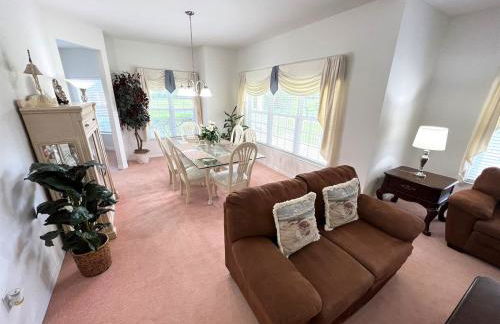 Lakefront Getaway LG South Facing Pool Hot Tub Pool Table & BBQ - 2 miles Disney - Foto 31