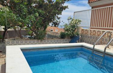 Independent Apartment At Villa Noelia Benalmádena With Private Pool, Garden & Parking - Foto 2