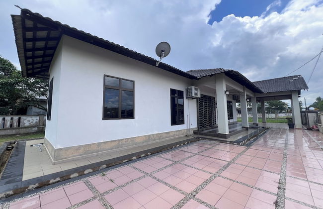 Nurbayu Villa (3 and 4 bedroom Villa) Kemaman - Foto 40