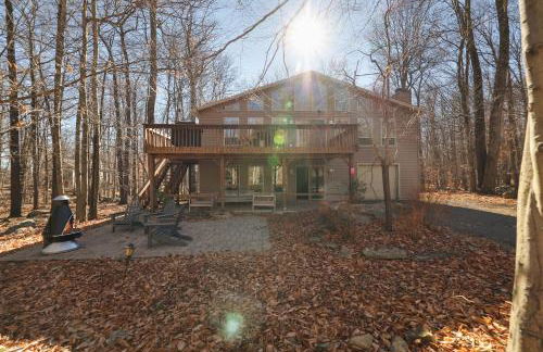 Serene Escape at Big Bass Lake & Pool Access - Foto 54