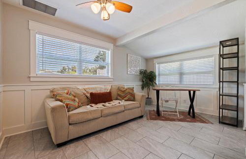 Stylish St Pete Vacation Home w/ Private Pool! - Photo 12