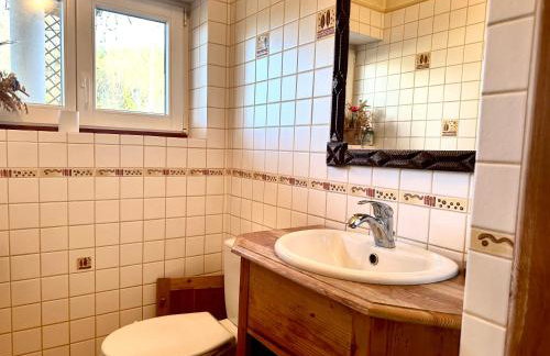 Dworek nad jeziorem z prywatną plażą - Photo 14