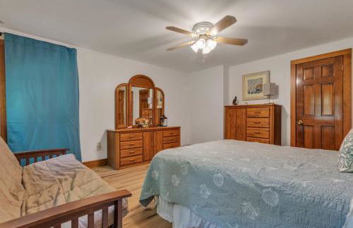 Cozy Bungalow Just Minutes from Mystic, Westerly Beaches, Boating and Casinos! bungalow - Foto 23