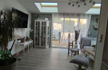 Maison entière 5 chambres à 10mn à pied de l'entrée principale du Circuit 24h Du Mans - Foto 6