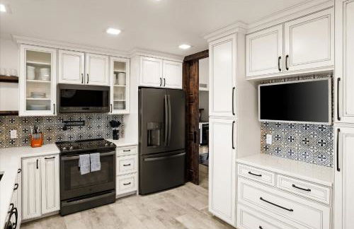 Pickleball & Mini Golf Karaoke Game Room - Foto 24