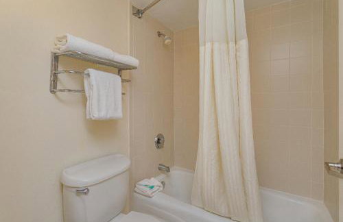 Oceanfront Condo at Daytona Beach Resort - Foto 17