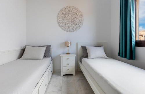 VILLA WITH 4 BEDROOMS AND PRIVATE HEATED POOL - Foto 25