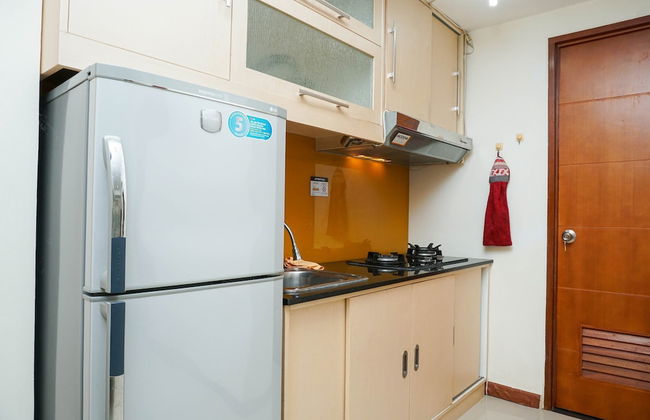 Cozy and Minimalist 2BR at Marbella Kemang Apartment - Foto 8