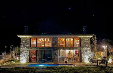 Modern Stone Villas with Swimming Pool - Foto 1