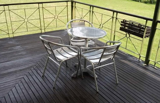 De Villa Istana Bunga by HouseinBandung - Photo 10