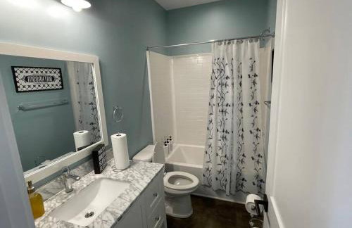 Pet friendly Wi-Fi luxury gated community downtown Greenville - Photo 22