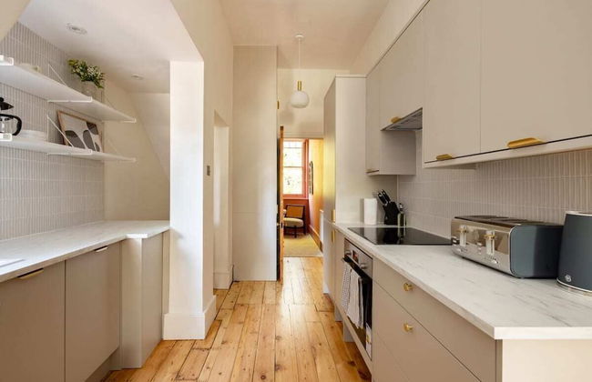 The Abinger Place - Inviting 2bdr House With Study Room & Garden - Foto 13