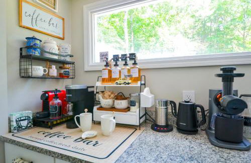 Private 1 Acre Retreat, Spa, Firepit, Gym, Chickens, King Suite, Pets - Foto 32