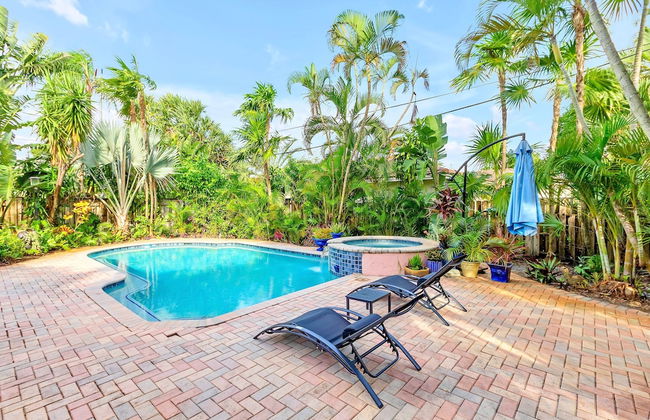 Chic 3BR Sanctuary Steps From The Drive Paradise - Foto 32