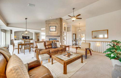 Large Colorado Springs Home with View of Pikes Peak! - Foto 1