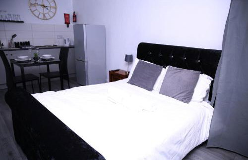 The Lodge Oldham - Photo 17