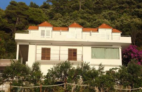 Apartments by the sea Ubli, Lastovo - 8354 - Foto 1