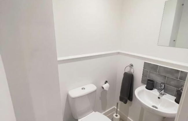 Spacious1br-6guests-walktoshops-fastwifi - Photo 16