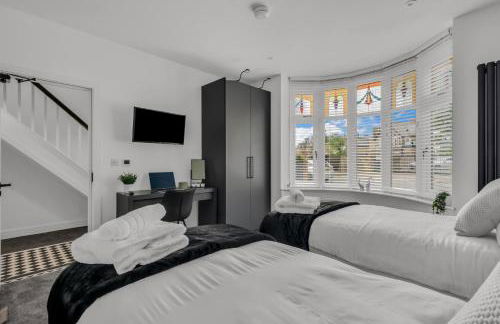 Stanley Park House Peterborough - 3 bed, 3 bathroom, parking, garden - Foto 25