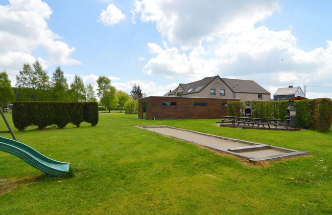 Sourbrodt Villa With Pool - Photo 21