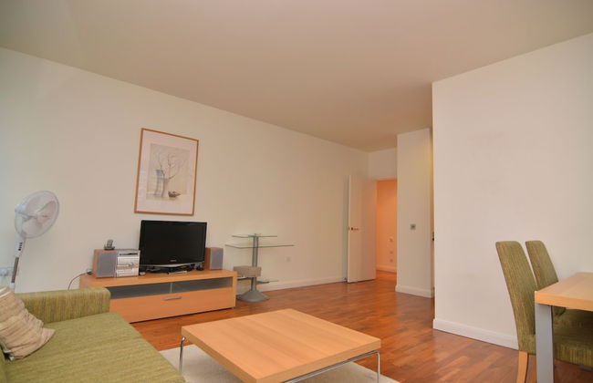 Canary Wharf - Corporate River View Apartments - Photo 51