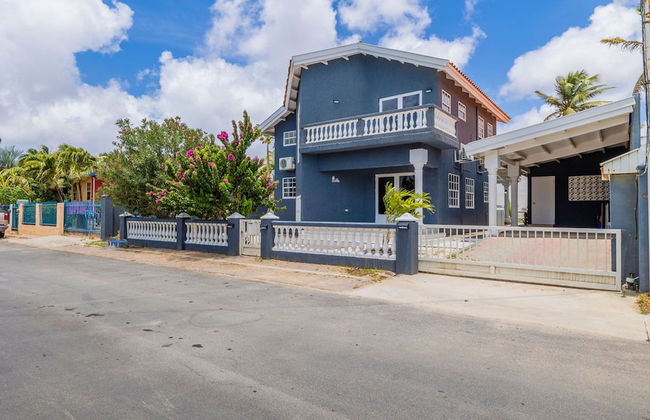 Renovated 4br2ba w Private Pool in Prime Location - Foto 39