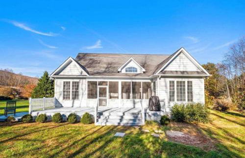 Stoney Creek Cottage Wintergreen w EV Charger - Foto 16