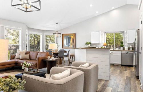 NEW! Executive Home | 1K 3Q | 3 Desks | 600+ WiFi - Foto 10