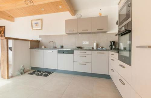 Maison spacieuse à Le Bois-Plage-en-Ré avec terrasse et stationnement - FR-1-835-5 - Foto 4