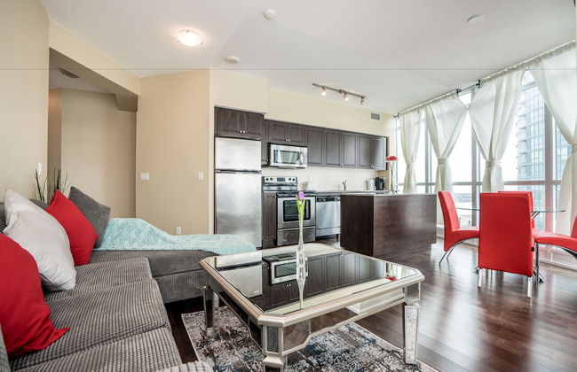 Aaira Suites at Fort York - Foto 20